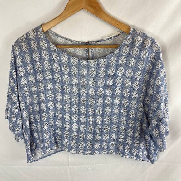 Lush Patterned Crop Top Size Small - Picture 1 of 6